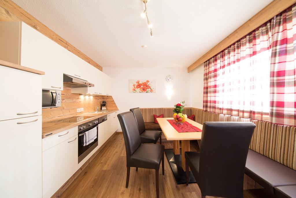 Gastehaus Falkner Ignaz Apartman Sölden Szoba fotó